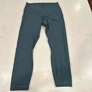 Lululemon dark green size 8 Wonder Under Leggings yoga